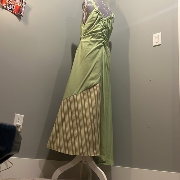 New - Picture 3 of 6